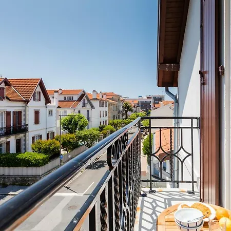 Arkua - Modern House 4bdr Terrasse And Parking - City Centre 度假居